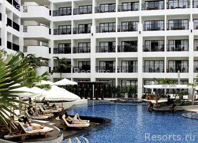 Mercure Patong Phuket 12